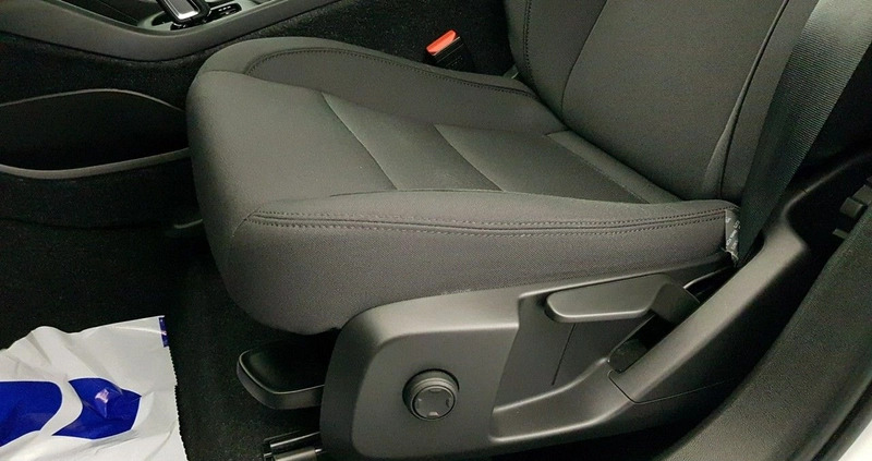 Volvo XC 40 cena 122900 przebieg: 94000, rok produkcji 2021 z Wąchock małe 631